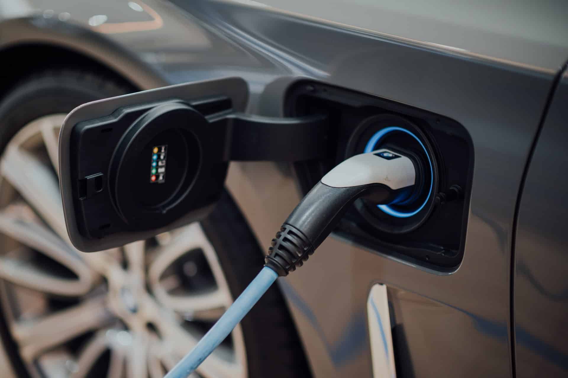 The use of CNG, EV, or Petrol cars in the Nigerian context
