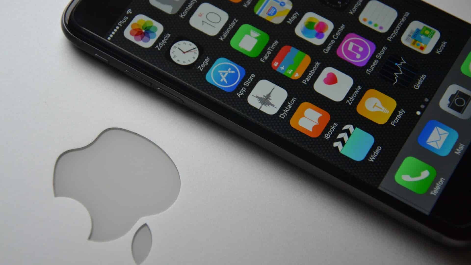 An average Nigerian has to work for 304.9 working days without spending a dime to afford the iPhone 14 Pro 