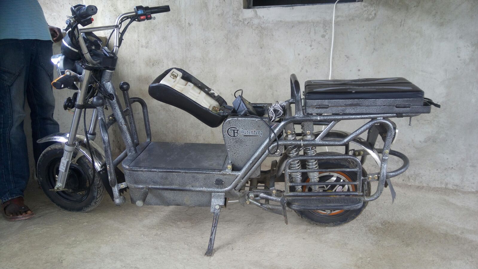 Meet the Kenyan student who built Africa's first solar-powered motorcycles 3 Eco-tran