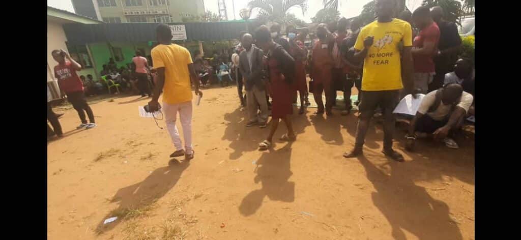 NIN-SIM linkage: Worrying scenes at NIMC office, as Nigerian telcos block defaulting subscribers 2 48606f53 1c2a 4862 b5ad b943acca3284