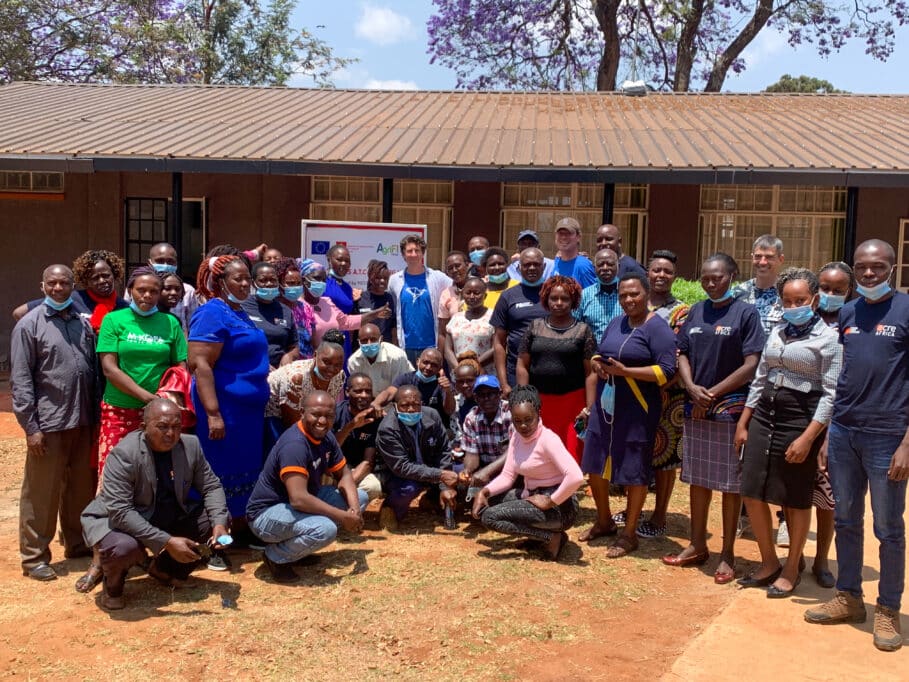 Blockchain-powered insurance: How Etherisc is insuring Kenyan farms against bad climate 2 Etherisc team with Kenyan locals deploying decentralised insurance