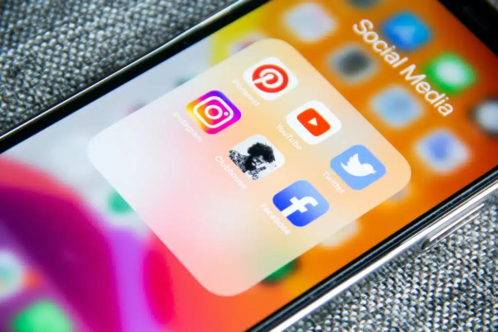 Image of social media apps on a mobile phone