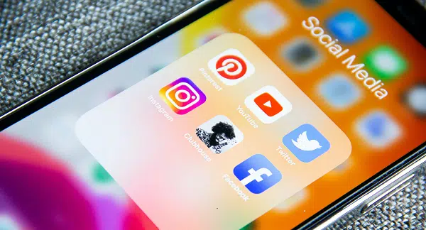 Image of social media apps on a mobile phone
