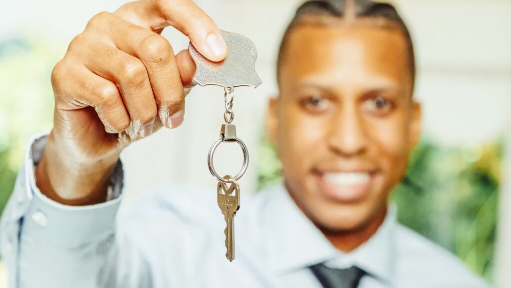 This Nigerian startup wants to boost your bottom line with top-notch revenue talent 2 Salesman with key small