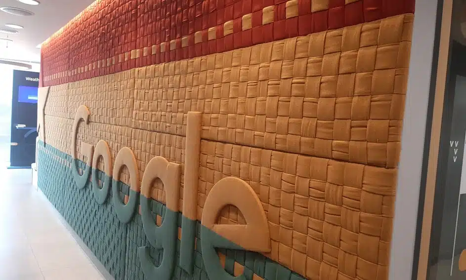 GOOGLE woven with the national colour of Ghana.