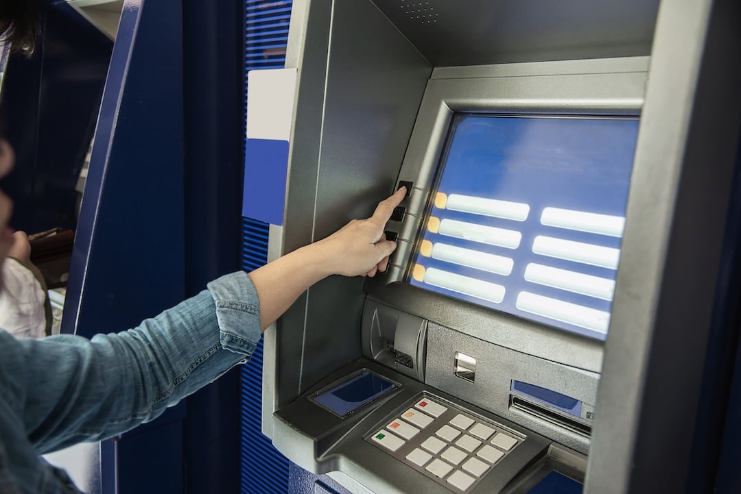 Withdrawing cash at ATM from your Visa gift card 2